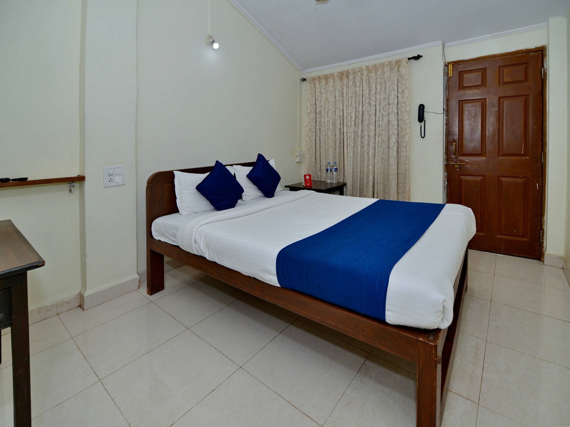 Oyo 833 Hotel Prince Santosh Holiday Homes 阿伯来 外观 照片